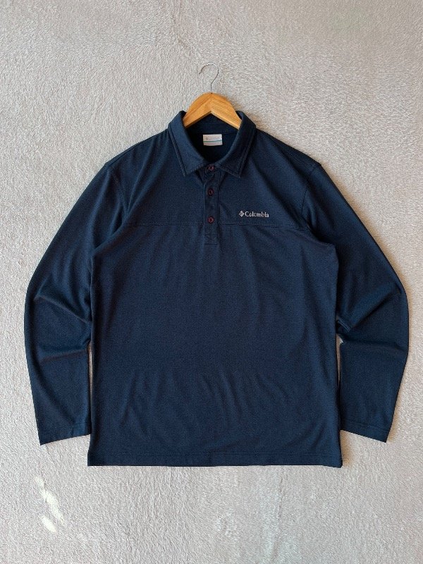 Producto - CHOMBA MANGAS LARGAS COLUMBIA AZUL OSCURO (L)
