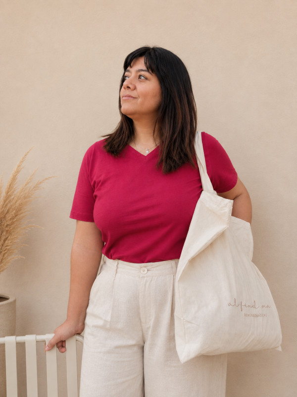 Producto - Mangas Cortas Escote V Cherry