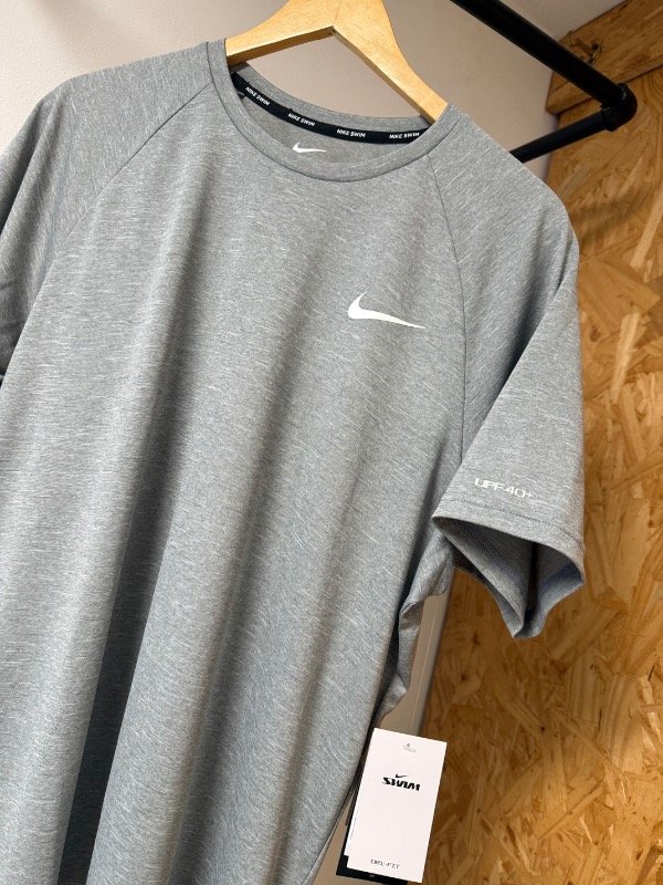 Producto - Remera Nike swim - 0