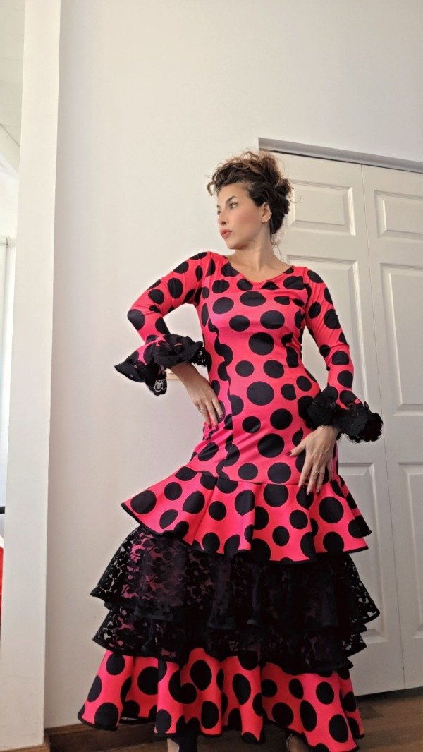 Producto - VESTIDO LAURA FUCSIA CON ENCAJE NEGRO
