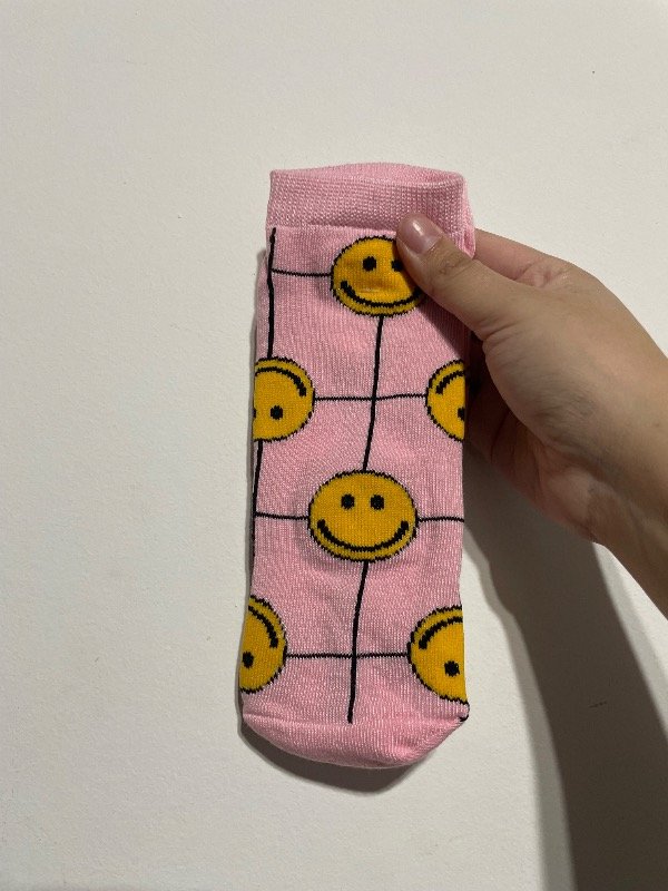 Soquete adulto caritas lineas rosa