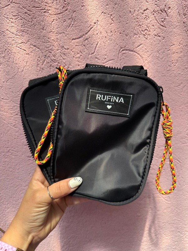 Producto - Porta cel con cordones de colores