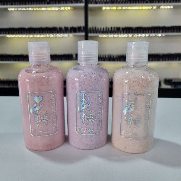 Producto - Crema Humectante y Exfoliante - NAIL SHOW  240gr - 1