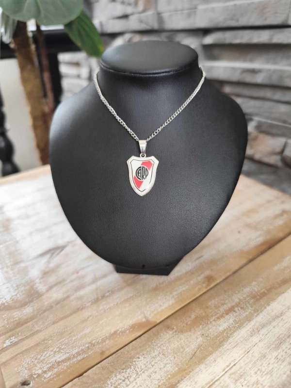 Producto - Collar River plate grande. Acero quirúrgico.