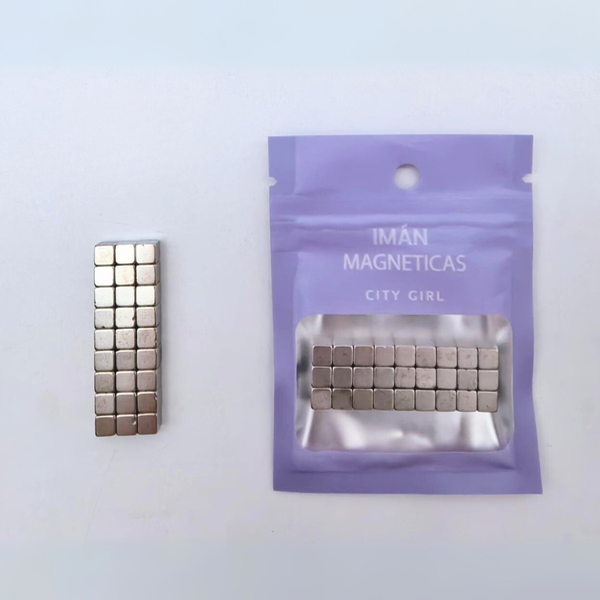 Producto - Mini Imanes Cuadrados City Girl