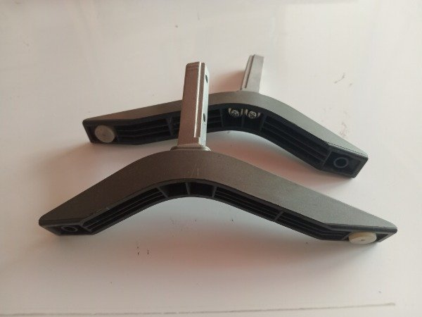 Producto - Juego Par De Pies Tv Noblex Ea32x5000x