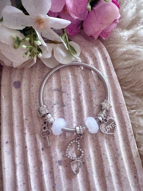 Producto - Pulsera Charms doble corazón blanca