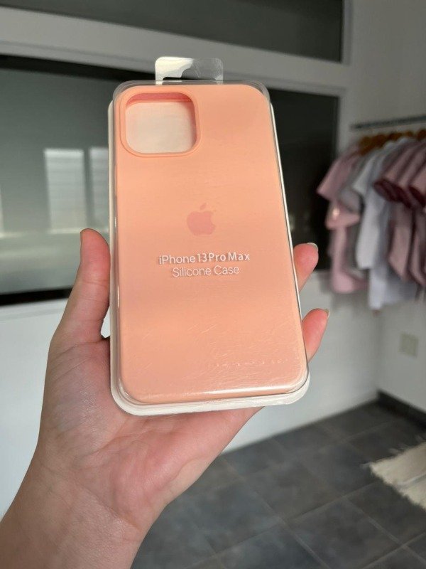 Producto - Silicone Case Coral (Iphone 13 Pro Max)