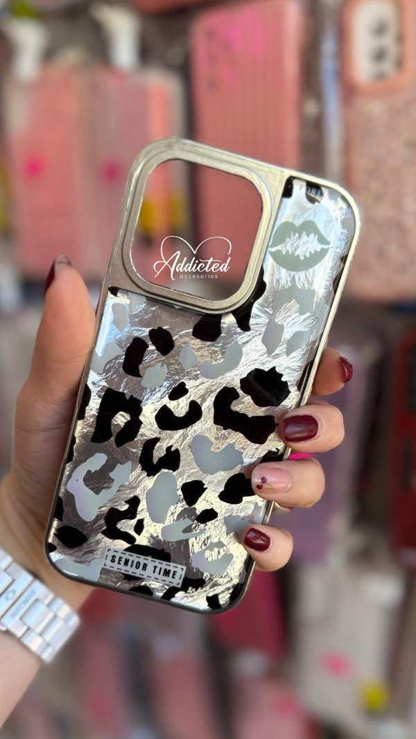Producto - Case animal print negro y plateado