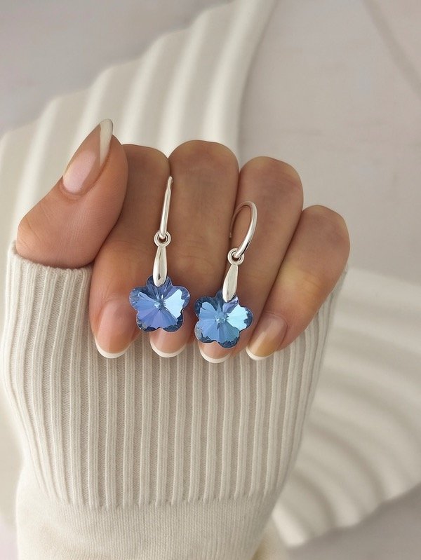 Producto - ARGOLLAS DE PLATA CUBICS 1992