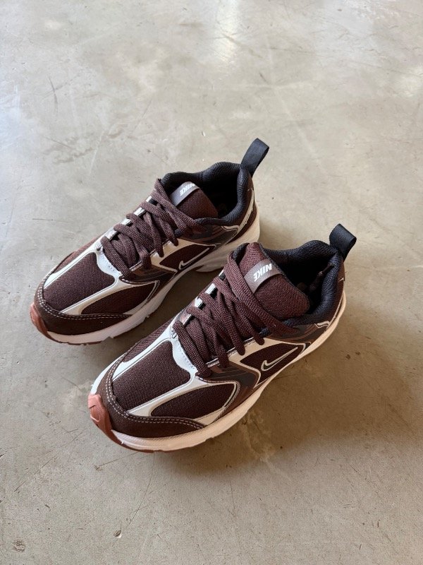 Producto - Nike 2550 café - 2