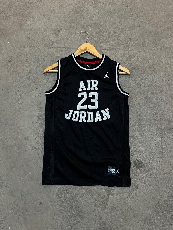 Producto - CASACA AIR JORDAN DE NIÑO (12/13AÑOS)