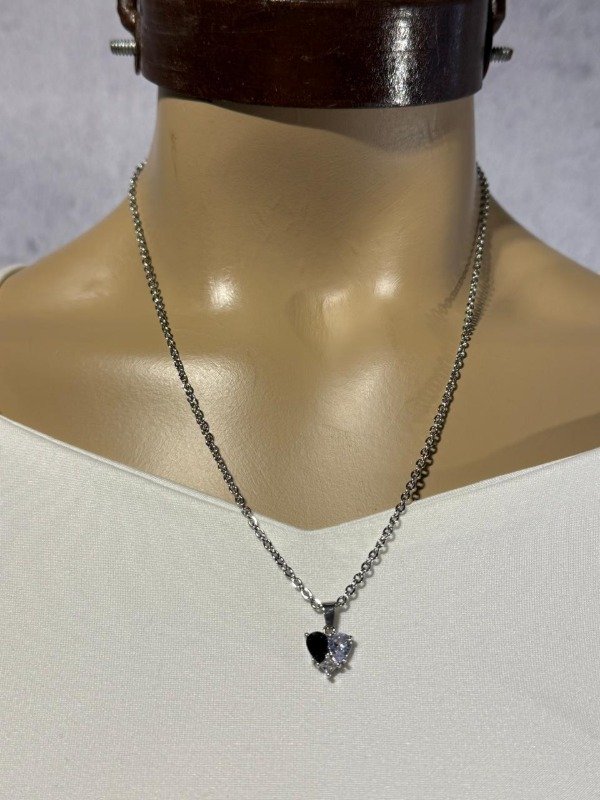 Producto - COLLAR ACERO CORAZON STRASS