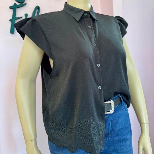 Producto - Camisa sin manga con bordado 7362 - 1