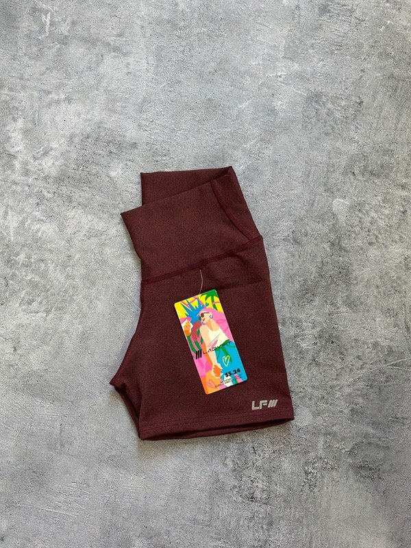 Producto - Short Fit Bordó