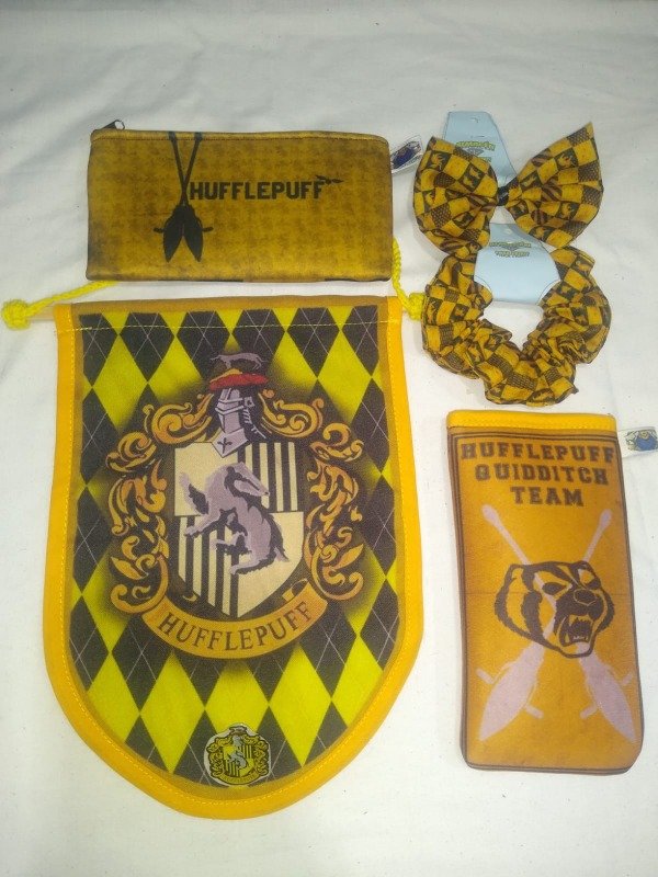 Producto - Combo Hufflepuff 6