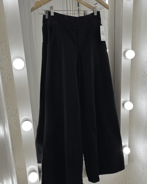 Producto - Jean Wide Leg Ancho Tajo Negro