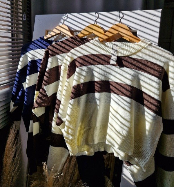 Producto - Sweater rayado globo corto