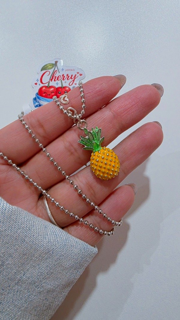 Producto - Collar piña AQ
