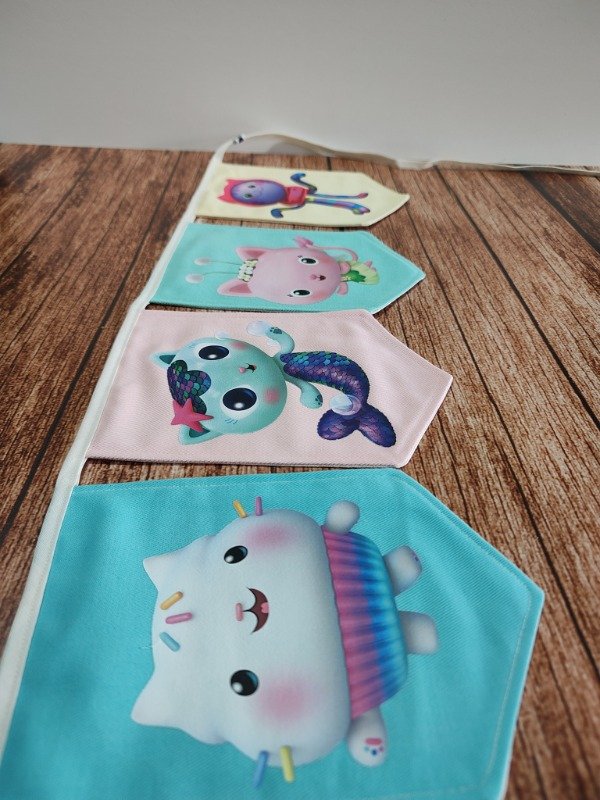 Producto - Banderín Gabby Dollhouse