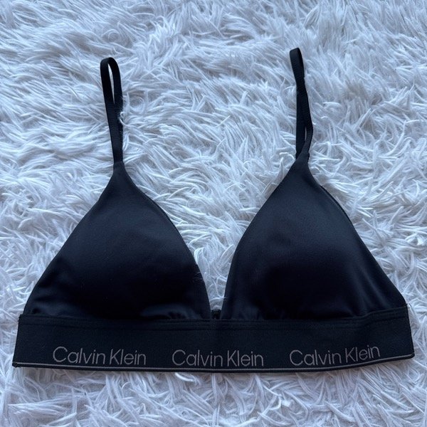Producto - TOPS Y CORPIÑO CALVIN KLEIN 5
