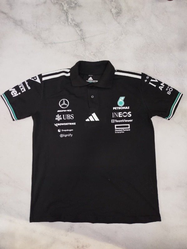 Producto - Chomba mercedes amg f1 negro