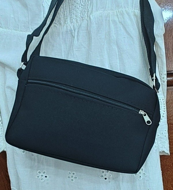 Producto - Riñonera Impermeable bolsillo Externo Amplia Negra