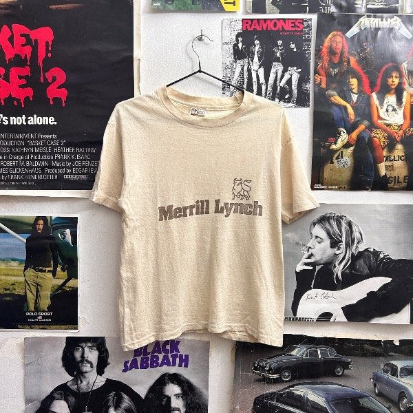 Producto - 1980s Remera Merril Lynch Hanes