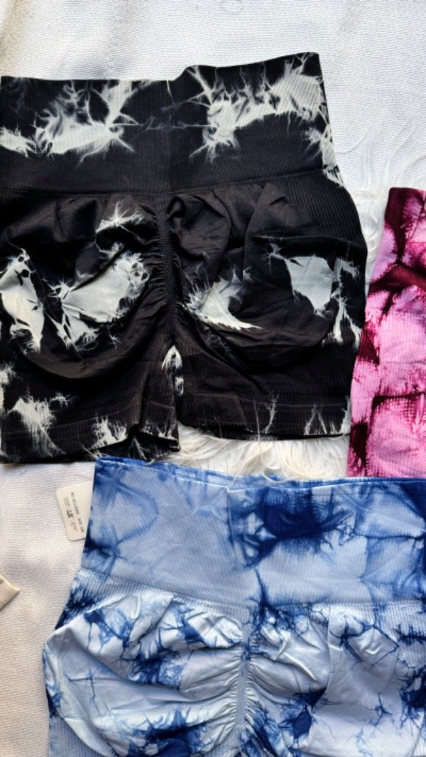 Producto - Short levanta glúteos batik