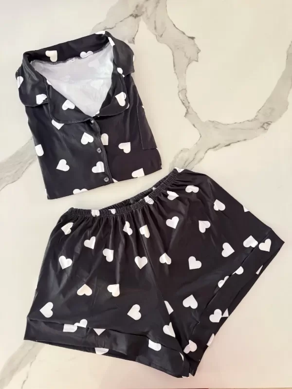 Producto - Camisero negro c/ corazones