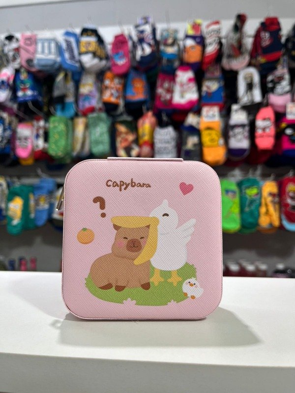 Producto - Joyero de capibara en rosa