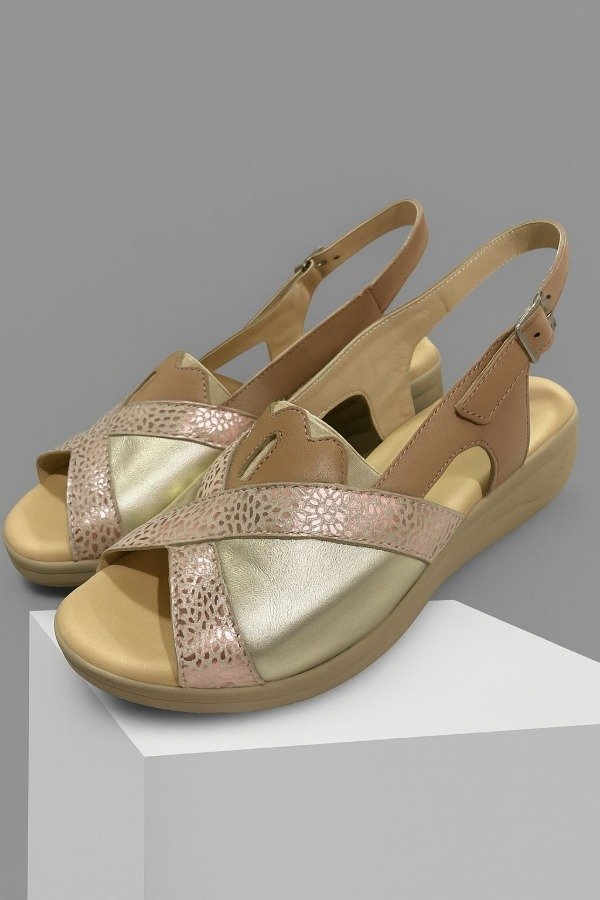 Producto - Sandalia hebilla cuero