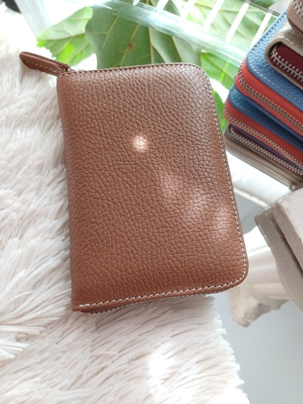 Producto - Billetera de CUERO SUELA