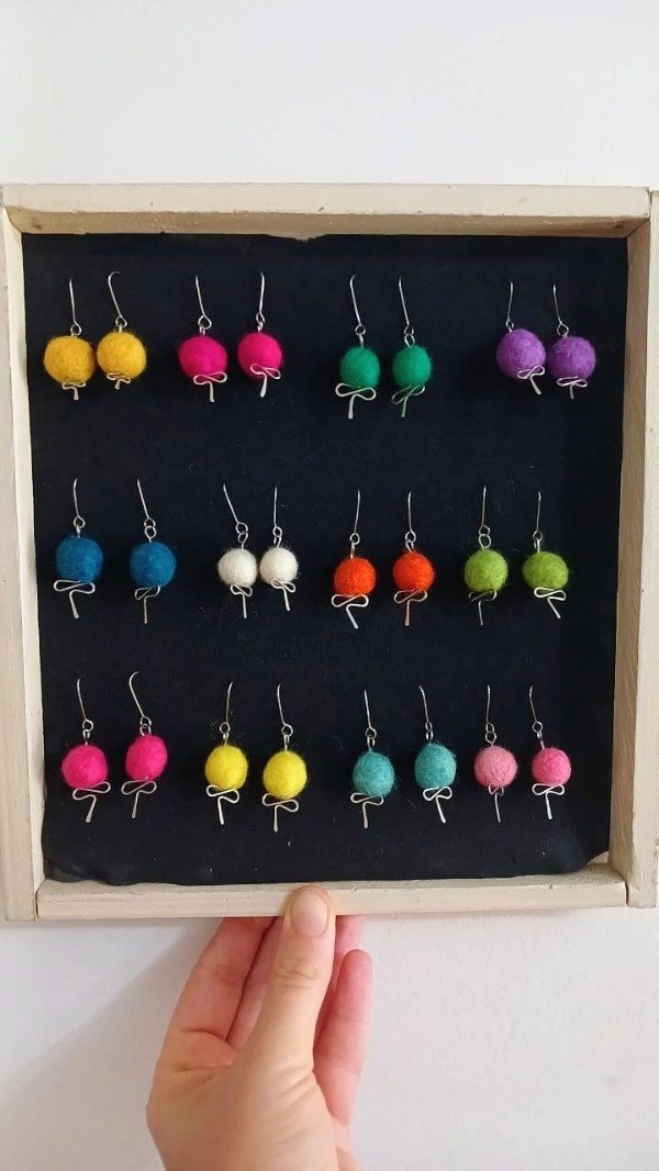 Producto - Aros bolita de fieltro