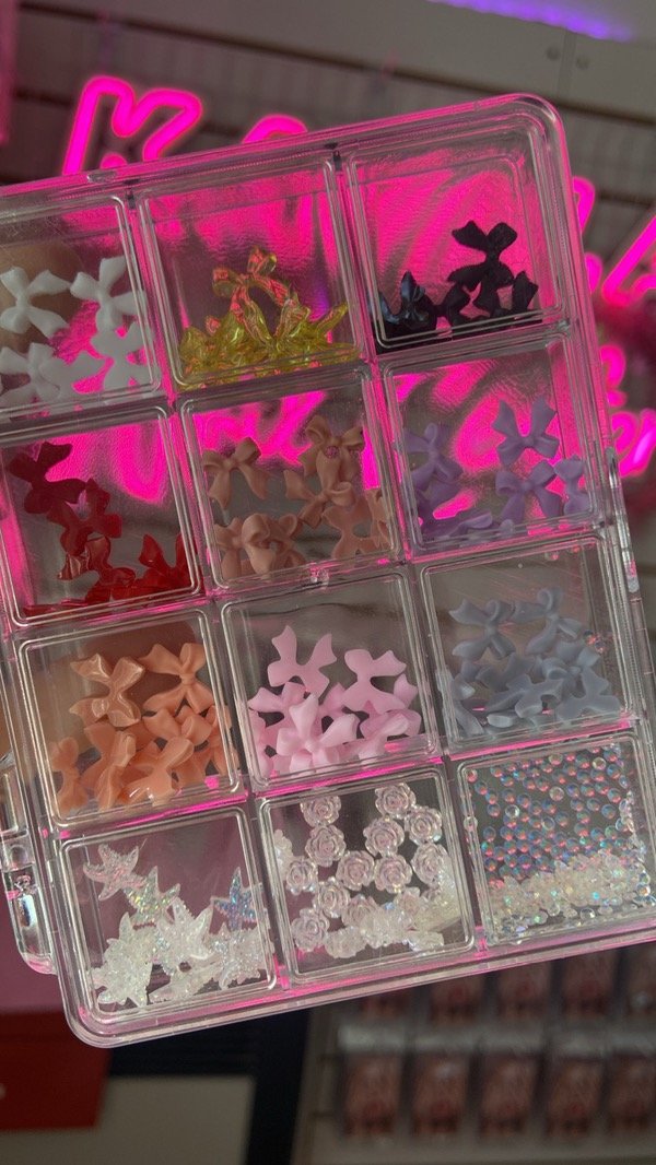 Producto - Mix moños, estrellas, rosas y strass