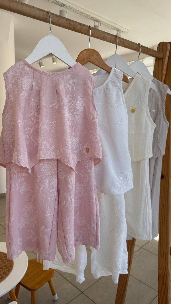 Producto - Conjunto Bordado Rosa - 1