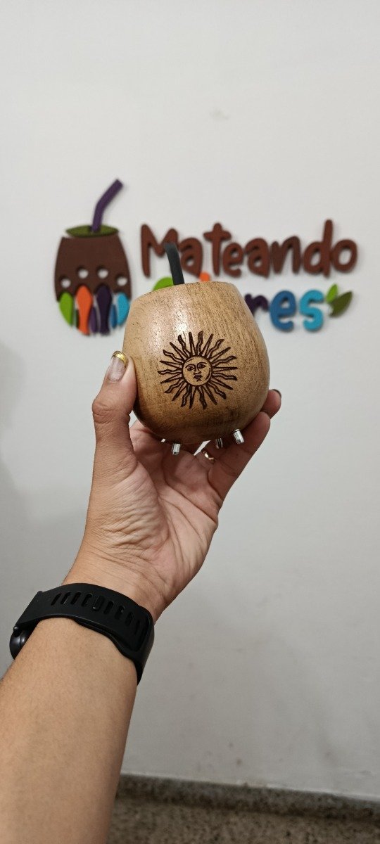 Producto - Mate patitas Sol de Mayo