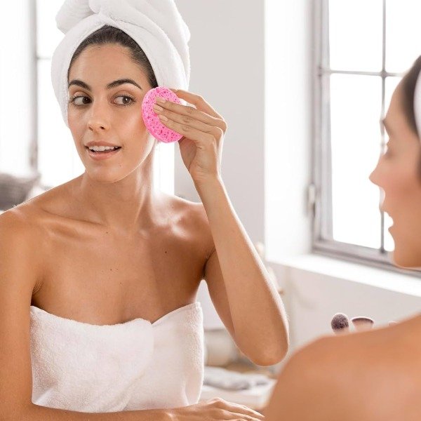Producto - ESPONJA FACIAL POROSA OVALADA COLORES SURTIDOS