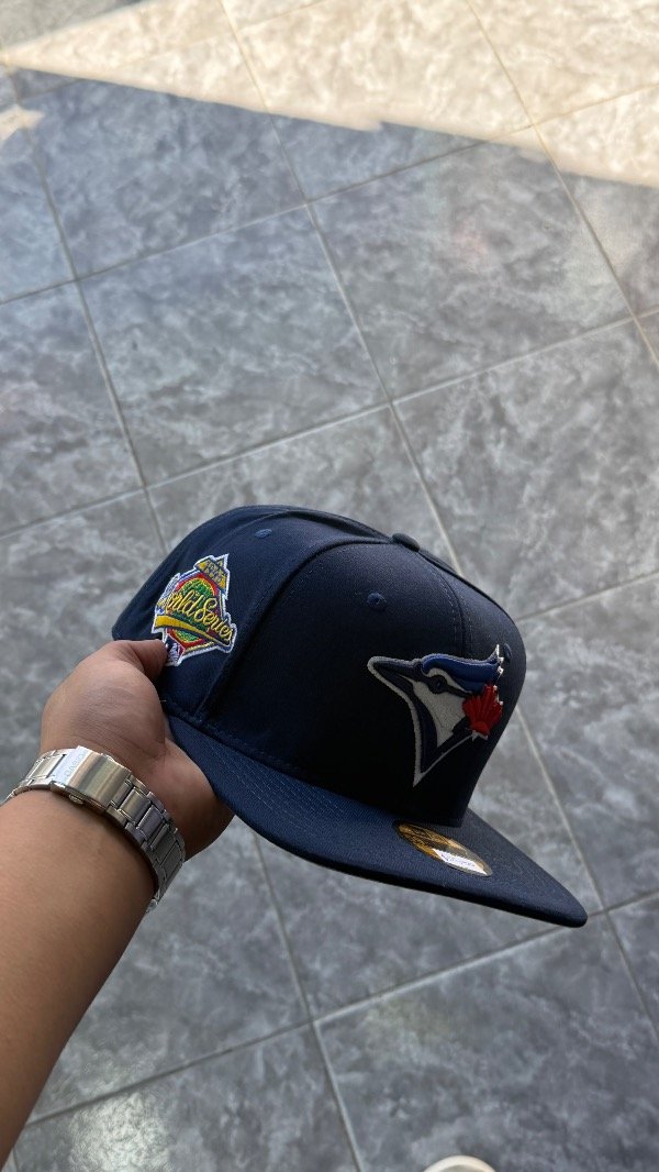 Producto - CAP CERRADA PLANA TORONTO AZUL OSCURO 58.7cm