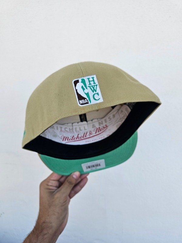 EN STOCK: Sacramento Kings 30th Anniversary 7 3/8 (59cm) Mitchell And Ness — imagen 2