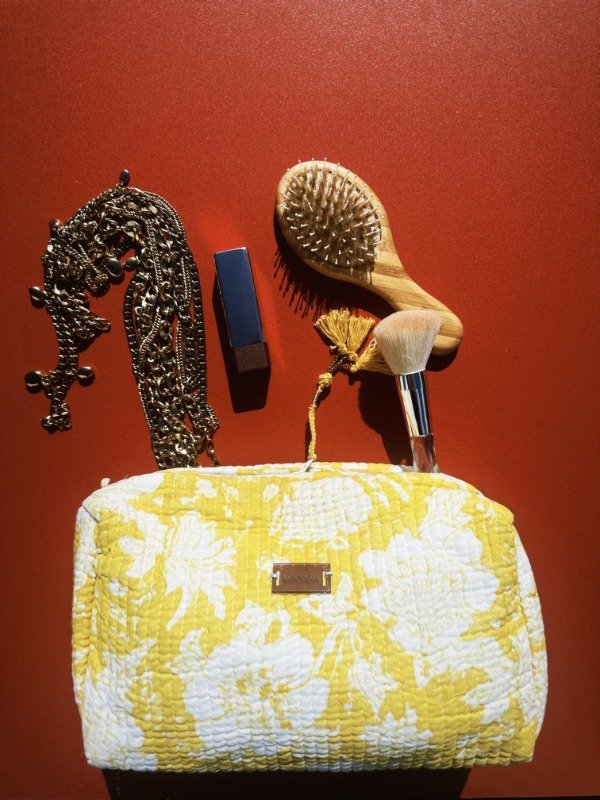 Producto - Neceser Amarillo y Blanco