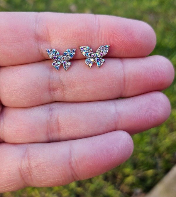 Producto - Aros pasante mariposa brillos tornasol