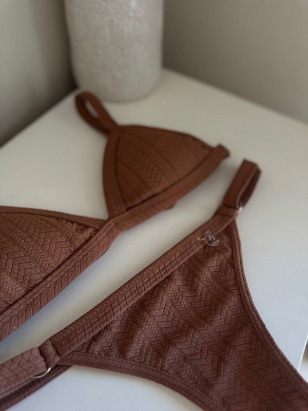 Producto - Bikini texturada Aspen marrón - mega descuento - - 1