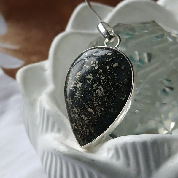 Producto - Dije marcasita gota