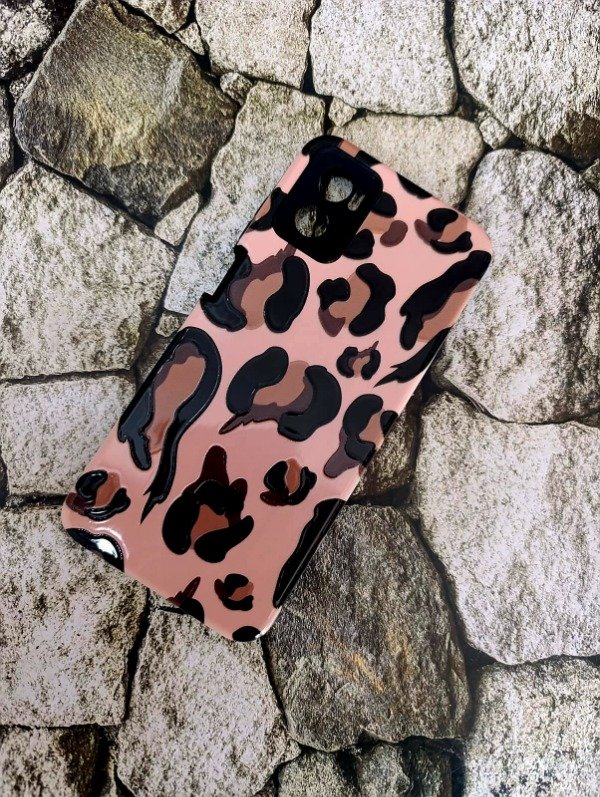 Producto - Funda alto impacto diseño Moto E22 animal print
