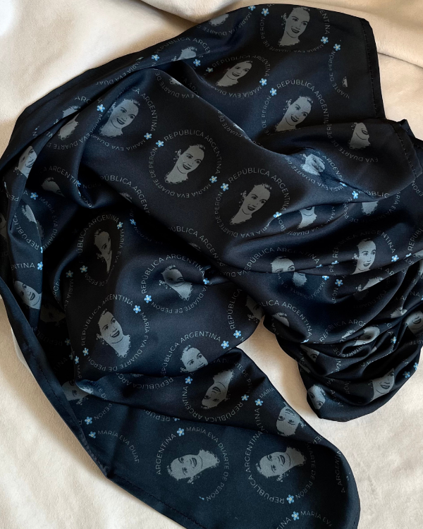 Producto - Pañuelo de seda negro - 0