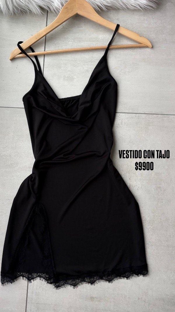 Producto - Vestido con tajo