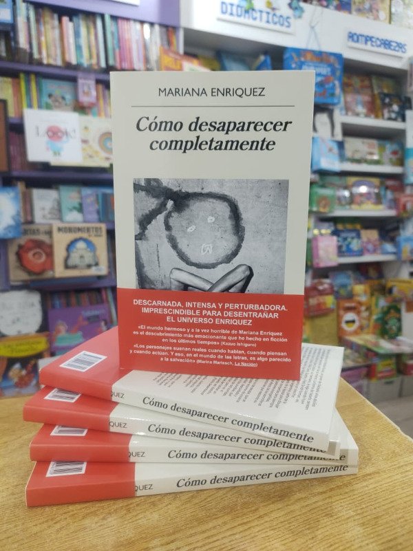 Producto - CÓMO DESAPARECER COMPLETAMENTE de Mariana Enriquez