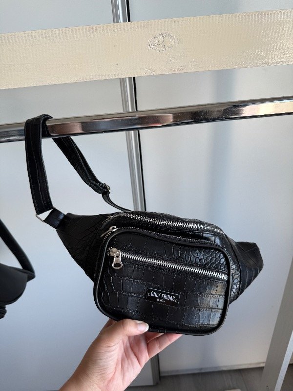 Producto - RIÑONERA CHAINA