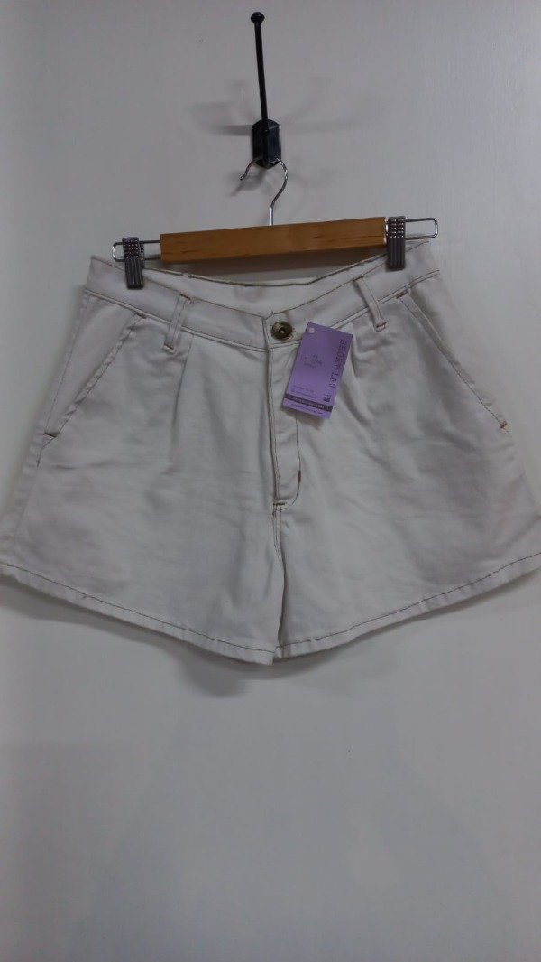 Producto - SHORT LFV BLANCO CORTE CHINO